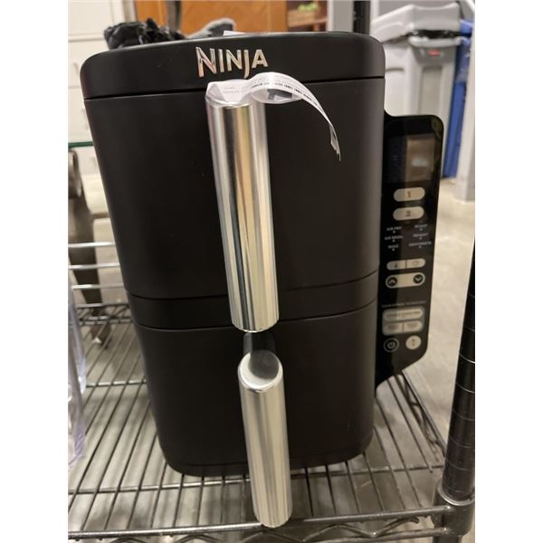 AS NEW DEMO NINJA DOUBLESTACK 2-BASKET AIR FRYER - TESTED WORKING, RETAIL $249