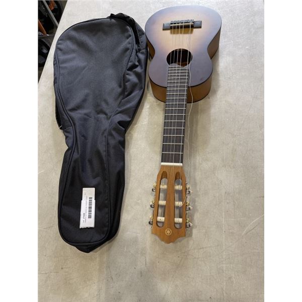 YAMAHA GUITALELE GL1 IN SOFT CASE