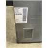 Image 5 : LG STAINLESS 24 INCH REFRIGERATOR WITH BOTTOM FREEZER, SMART INVERTER, WORKING