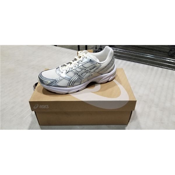 NEW ASICS GEL-1130 CREAM RUNNERS SIZE US 6.5 MEN, 8 WOMENS