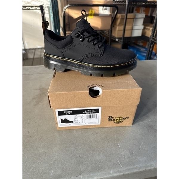 NEW PAIR OF DR. MARTENS AIR WAIR REEDER EXTRA TOUGH 50/50 AJAX  SIZE US MENS 7, LADIES 8