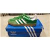 Image 1 : NEW PAIR OF ADIDAS GAZELLE SHOES SIZE US 6