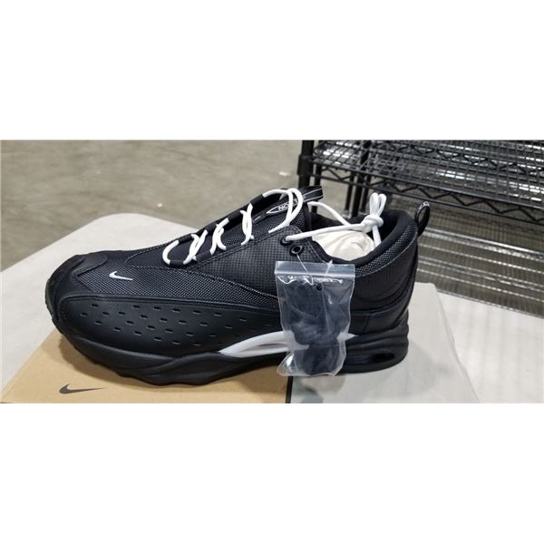 NEW NIKE AIR ZOOMDRIVE BLACK / WHITE SIZE US MENS 13