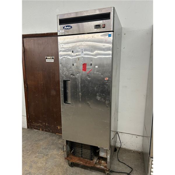 Atosa  #M8F6505  Rolling Single Door Ref.  (37 Degrees)