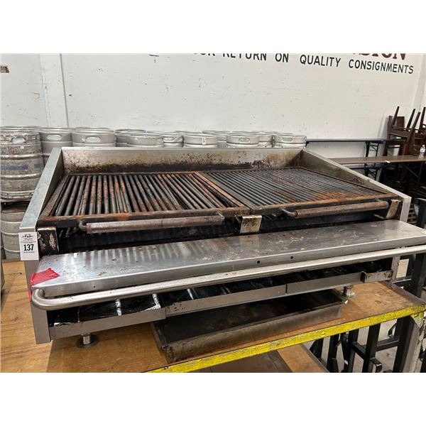 Gas 3'  CharGrill - 9 Burner