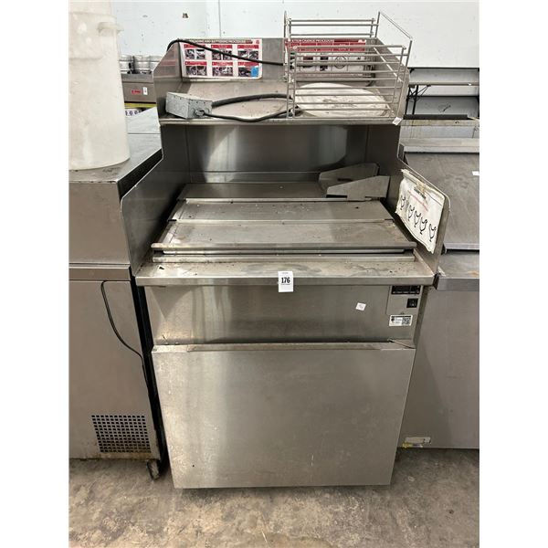 HK  2' Ref. Sandwich Prep w/Upper