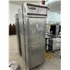 Image 1 : Continental #1FSS Single Door Freezer