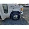 Image 15 : PARKSVILLE - 2002 FORD E450, WHITE, 437516 KMS, REAR WHEEL DRIVE. - DA08382