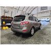Image 14 : PARKSVILLE - 2011 HYUNDAI SANTA FE, GREY, 204491 KMS, FRONT WHEEL DRIVE. - D037929