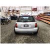 Image 18 : PARKSVILLE - 2004 MINI COOPER, SILVER, 182561 KMS, FRONT WHEEL DRIVE. - PC54226