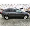 Image 11 : PARKSVILLE - 2011 CHEVY TRAVERSE, GREY, 165796 KMS, ALL WHEEL DRIVE. - D163633