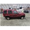 Image 12 : PARKSVILLE - 2002 JEEP LIBERTY, RED, 261573 KMS, 4X4. - B109667