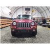 Image 5 : PARKSVILLE - 2002 JEEP LIBERTY, RED, 261573 KMS, 4X4. - B109667