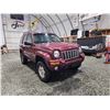 Image 8 : PARKSVILLE - 2002 JEEP LIBERTY, RED, 261573 KMS, 4X4. - B109667