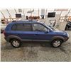 Image 12 : PARKSVILLE - 2006 HYUNDAI TUCSON, BLUE, 288053 KMS, ALL WHEEL DRIVE. - P455417