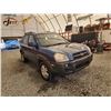 Image 8 : PARKSVILLE - 2006 HYUNDAI TUCSON, BLUE, 288053 KMS, ALL WHEEL DRIVE. - P455417
