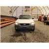 Image 32 : PARKSVILLE - 2006 FORD ESCAPE, WHITE, 258420 KMS, FOUR WHEEL DRIVE. - JC73909