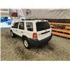 Image 38 : PARKSVILLE - 2006 FORD ESCAPE, WHITE, 258420 KMS, FOUR WHEEL DRIVE. - JC73909