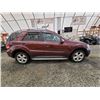 Image 11 : PARKSVILLE - 2009 MERCEDES ML320, RED, 285413 KMS, ALL WHEEL DRIVE. - P525310