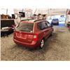 Image 15 : PARKSVILLE - 2008 KIA RONDO, RED, 175528 KMS, FRONT WHEEL DRIVE. - D127981