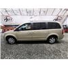 Image 23 : PARKSVILLE - 2010 DODGE GRAND CARAVAN, GOLD, 242781 KMS, FRONT WHEEL DRIVE. - D361963