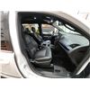 Image 39 : PARKSVILLE - 2015 CHRYSLER TOWN AND COUNTRY, WHITE, 188541 KMS, FRONT WHEEL DRIVE. - D714640