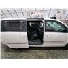 Image 40 : PARKSVILLE - 2015 CHRYSLER TOWN AND COUNTRY, WHITE, 188541 KMS, FRONT WHEEL DRIVE. - D714640