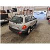 Image 16 : PARKSVILLE - 2002 HYUNDAI SANTA FE, SILVER, 251745 KMS, FRONT WHEEL DRIVE. - D332333