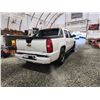 Image 14 : PARKSVILLE - 2009 CHEVROLET AVALANCHE, WHITE, 342072 KMS, 4X4 "NO RESERVE" - P209525