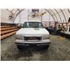 Image 6 : PARKSVILLE - 1997 GMC SIERRA 1500, RED/WHITE, 285136 KMS, 4X4. - B507244