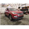 Image 8 : PARKSVILLE - 2016 HYUNDAI SANTA FE, RED, 157708 KMS, ALL WHEEL DRIVE. - J357356