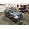Image 10 : PARKSVILLE - 2002 FORD EXPLORER, BLUE, 300419 KMS, FOUR WHEEL DRIVE. - DC19125