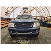 Image 5 : PARKSVILLE - 2002 FORD EXPLORER, BLUE, 300419 KMS, FOUR WHEEL DRIVE. - DC19125