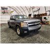 Image 8 : PARKSVILLE - 2007 CHEVY SILVERADO 1500, BLUE, 305620 KMS, 4X4. - D660383