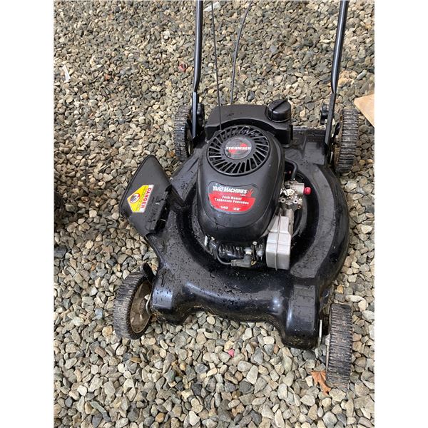 401 -- YARD MACHINES PUSH MOWER