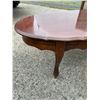 Image 2 : 408 -- OVAL COFFEE TABLE