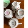 Image 2 : 419 -- MIXED TEA CUPS WITH SAUCERS