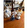 Image 2 : 421 -- MIXED FIGURINES