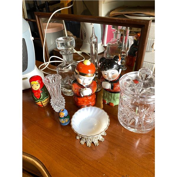 422 -- LEAD GLASS AND FIGURINES