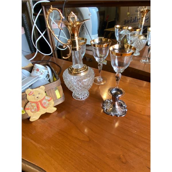 427 -- POTTERY AND GLASS