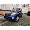 Image 1 : PARKSVILLE - 2002 TOYOTA RAV4, BLUE, 156106 KMS, FOUR WHEEL DRIVE. - B062088