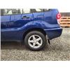 Image 29 : PARKSVILLE - 2002 TOYOTA RAV4, BLUE, 156106 KMS, FOUR WHEEL DRIVE. - B062088