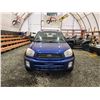 Image 6 : PARKSVILLE - 2002 TOYOTA RAV4, BLUE, 156106 KMS, FOUR WHEEL DRIVE. - B062088