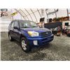 Image 8 : PARKSVILLE - 2002 TOYOTA RAV4, BLUE, 156106 KMS, FOUR WHEEL DRIVE. - B062088