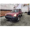Image 3 : PARKSVILLE - 2009 HYUNDAI TUCSON, RED, 326904 KMS, ALL WHEEL DRIVE. - D167900
