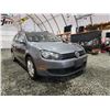 Image 8 : PARKSVILLE - 2011 VW GOLF WAGON, GREY, 251670 KMS, FRONT WHEEL DRIVE. - D658636