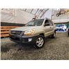 Image 1 : PARKSVILLE - 2006 KIA SPORTAGE, GLOD, 166255 KMS, FRONT WHEEL DRIVE. - D208475
