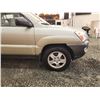 Image 25 : PARKSVILLE - 2006 KIA SPORTAGE, GLOD, 166255 KMS, FRONT WHEEL DRIVE. - D208475