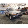 Image 8 : PARKSVILLE - 2006 KIA SPORTAGE, GLOD, 166255 KMS, FRONT WHEEL DRIVE. - D208475