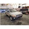 Image 9 : PARKSVILLE - 2006 KIA SPORTAGE, GLOD, 166255 KMS, FRONT WHEEL DRIVE. - D208475